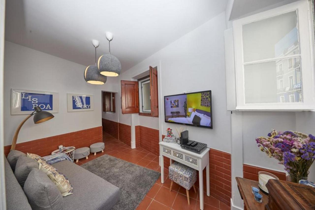 Lx Factory Apartment! Outside Terrace Lisbon Luaran gambar
