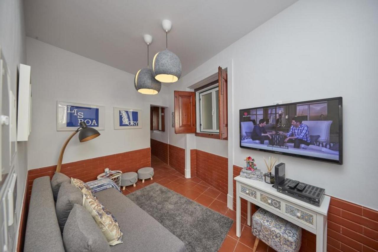 Lx Factory Apartment! Outside Terrace Lisbon Luaran gambar